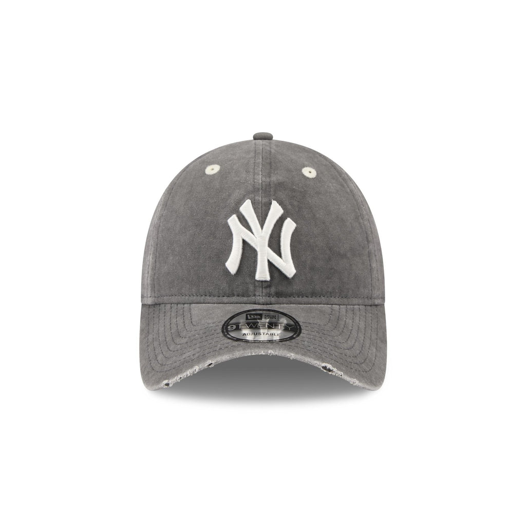 New York Yankees Washed Black Cotton 9TWENTY Adjustable Hat