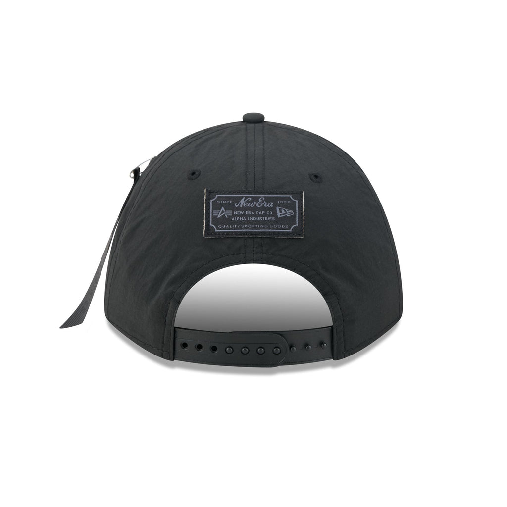 Alpha Industries x Chicago Bears Nylon Black 9FORTY M-Crown A-Frame Snapback Hat
