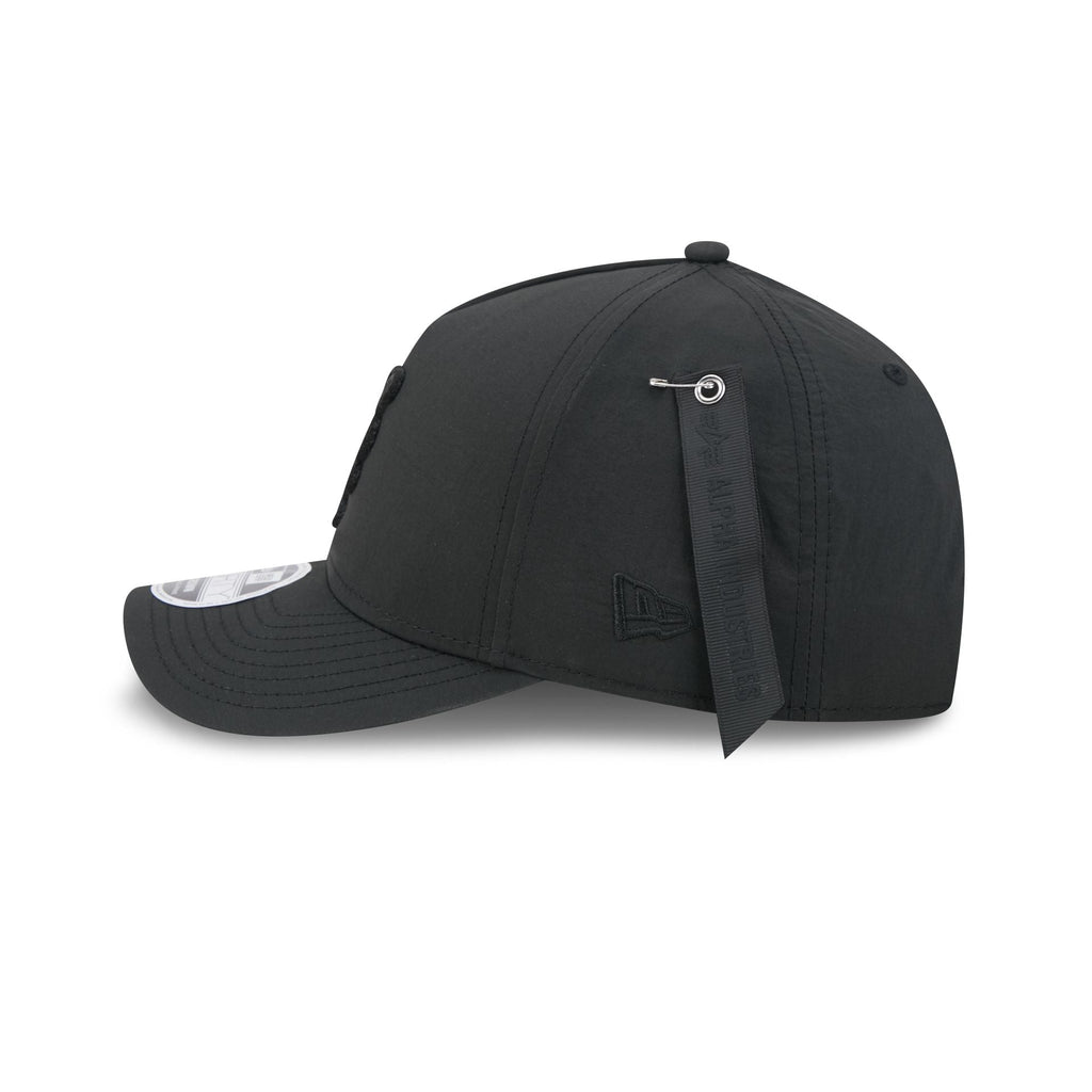 Alpha Industries x New York Mets Nylon Black 9FORTY M-Crown A-Frame Snapback Hat