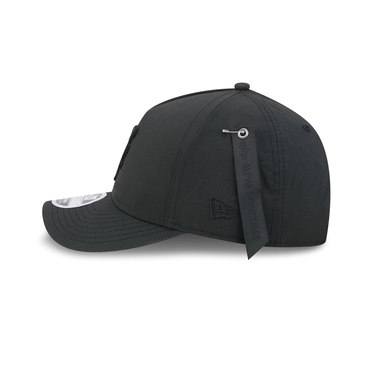 Alpha Industries x New York Mets Nylon Black 9FORTY M-Crown A-Frame Snapback Hat